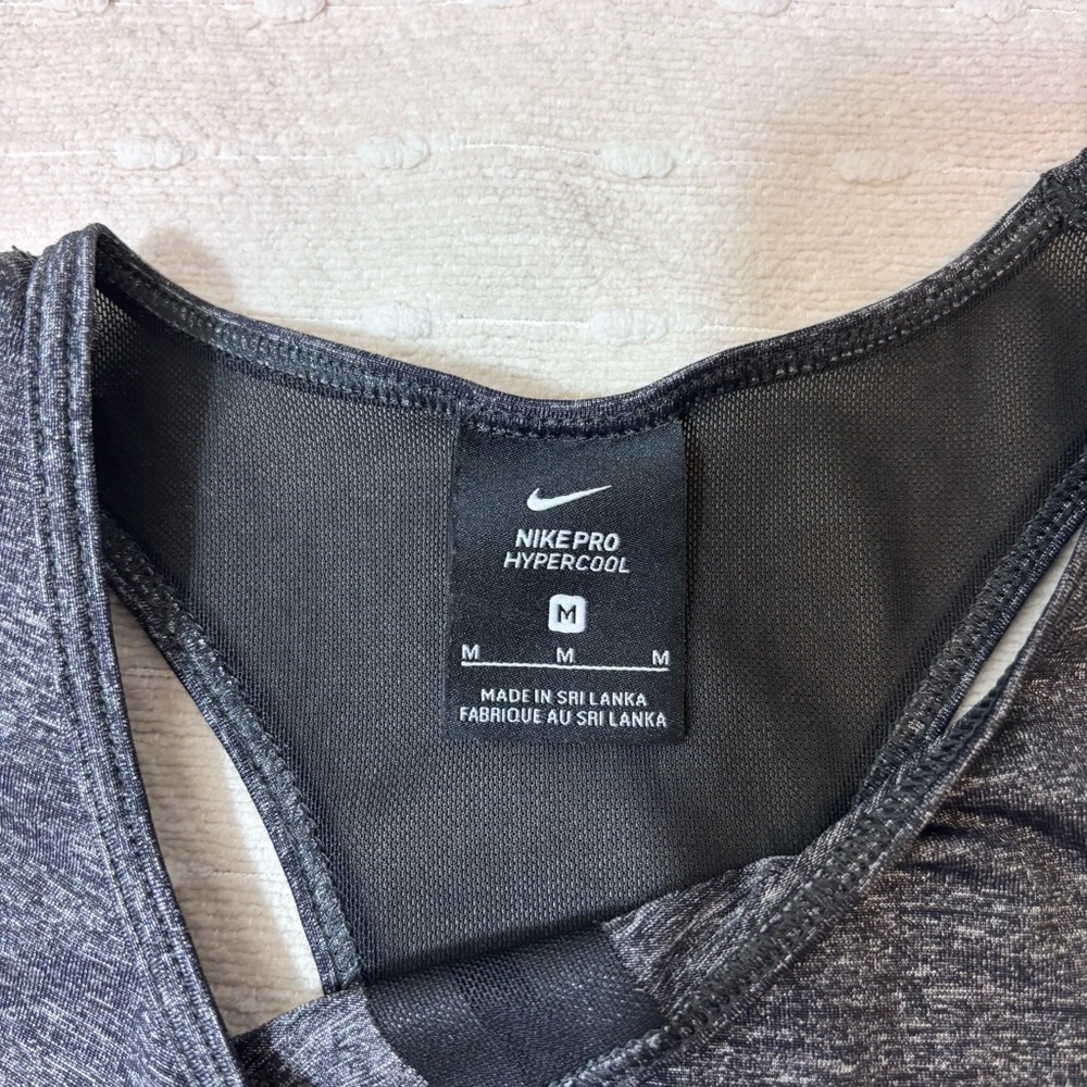 NIKE PRO HYPERCOOL CROPPED TRAINING TANK - BLACK/ HEATHER Size M - Picture 7 of 12